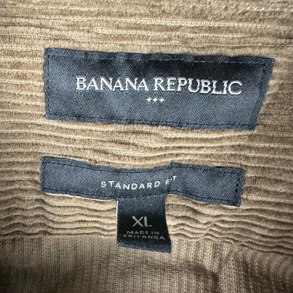 Banana Republic Mens XL Wide Wale Corduroy Shirt Camel Tan Standard Fit